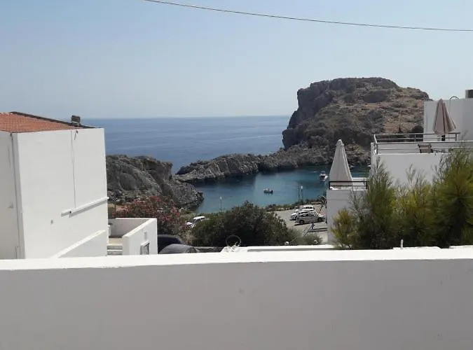 Apartament Philippos & *