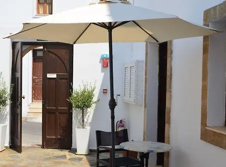 Philippos & * Líndos