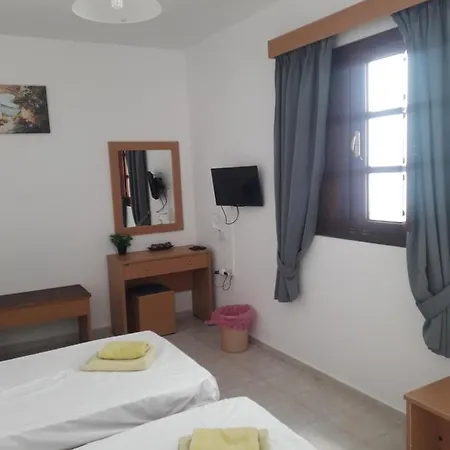 Philippos & Apartament Líndos