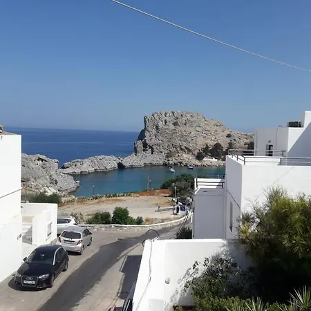 Philippos Studios&apt *