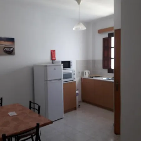 Philippos Studios&apt * Líndos
