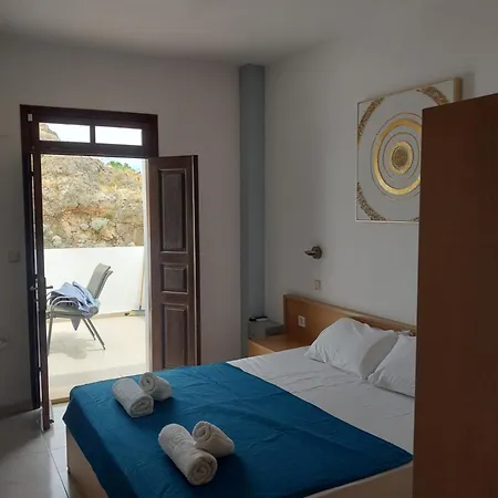 Philippos & Lindos (Rhodes)